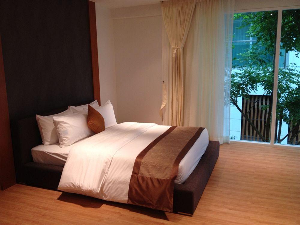 The Privilege Residence Patong Exterior photo