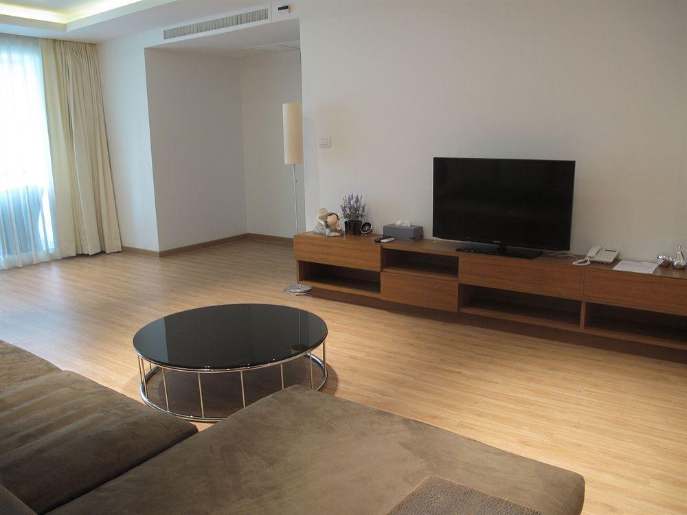The Privilege Residence Patong Exterior photo